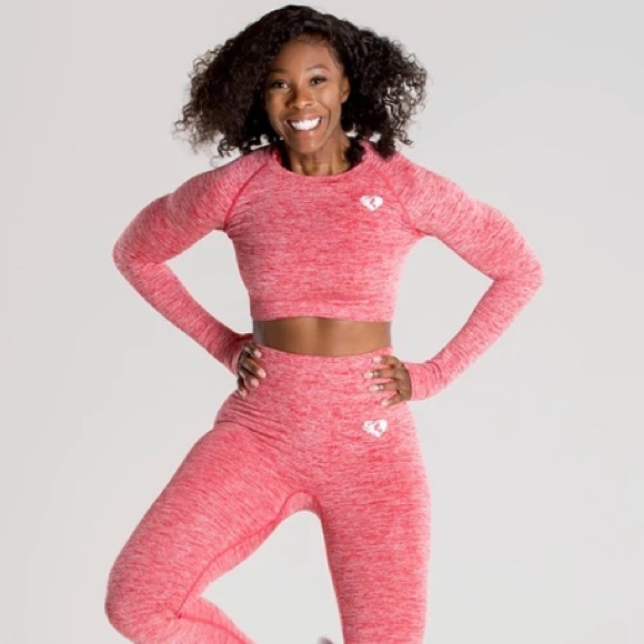 Womens Best long sleeve crop top - Picture 2 of 3